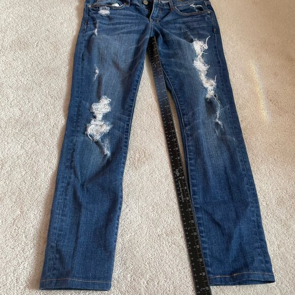 Abercrombie & Fitch Perfect Stretch women's Distressed Blue Jeans - Size 6R - Picture 2 of 9
